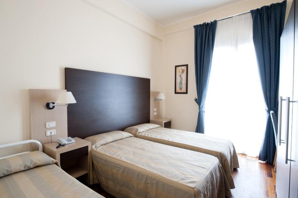 Hotel Royal Pesaro Værelse billede